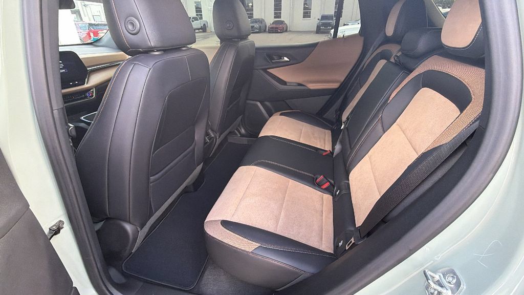 Used 2026 Chevrolet Equinox ACTIV FWD image 23