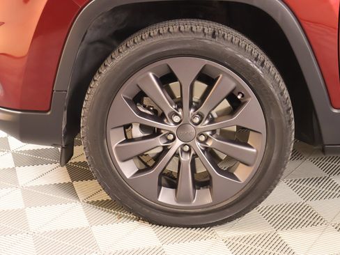 Used 2021 Jeep Cherokee Latitude Lux 80th Anniv w/ Quick Order Package 2YU 80th FWD image 18
