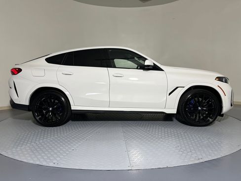 New 2026 BMW X6 xDrive40i image 8