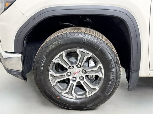 New 2026 GMC Sierra 1500 SLE w/ Preferred Package image 19