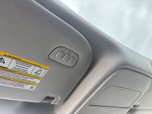 Used 2025 Ford Expedition Active image 22