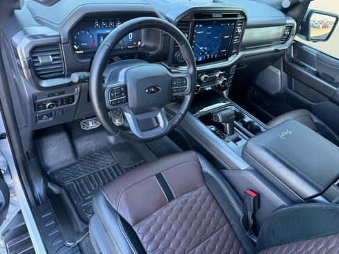 Used 2025 Ford F150 Lariat w/ Equipment Group 501A Mid image 11