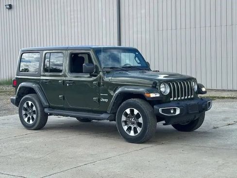 Used 2022 Jeep Wrangler Unlimited Sahara image 31