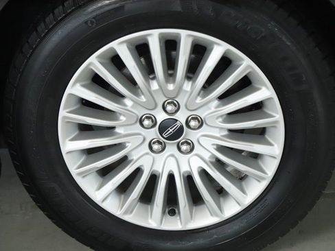 Used 2019 Lincoln Nautilus FWD image 36