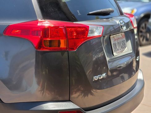 Used 2015 Toyota RAV4 XLE FWD image 10