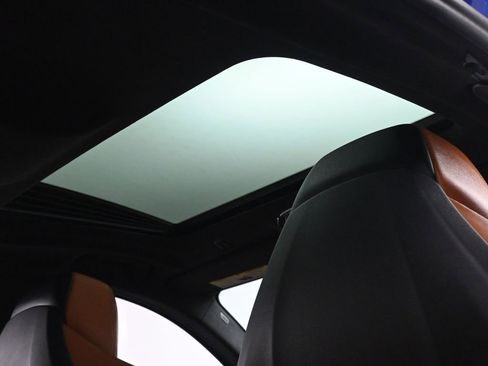 Used 2022 BMW M5 w/ Executive Package image 24