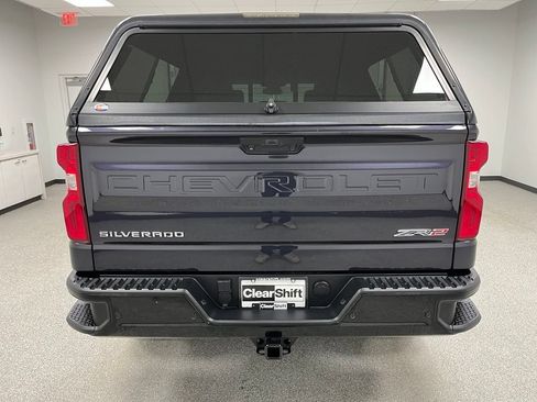 Used 2023 Chevrolet Silverado 1500 ZR2 AWD/4WD image 9
