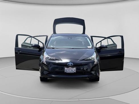 Used 2018 Toyota Prius One w/ Carpet Mat Package FWD image 31