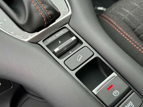 New 2026 Honda HR-V Sport image 18