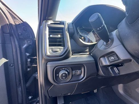Used 2022 RAM 2500 Limited w/ Body Color Bumper Group AWD/4WD image 20