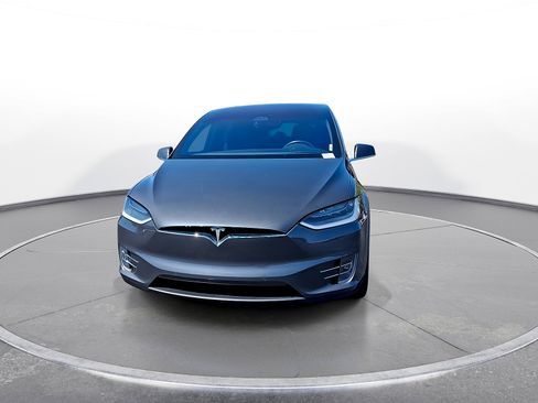 Used 2017 Tesla Model X 100D AWD/4WD image 3