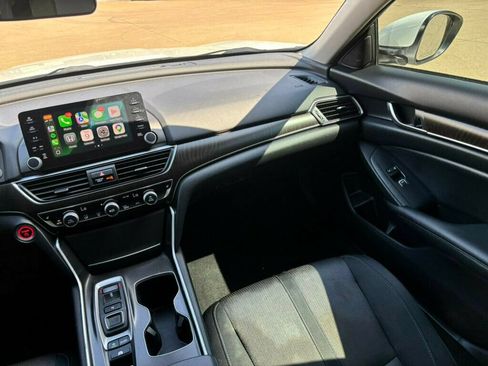 Used 2019 Honda Accord EX image 21
