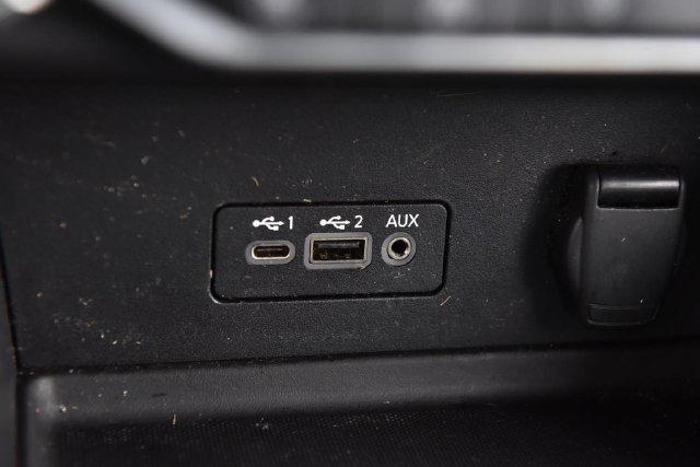 Used 2021 Nissan Sentra SV FWD image 14