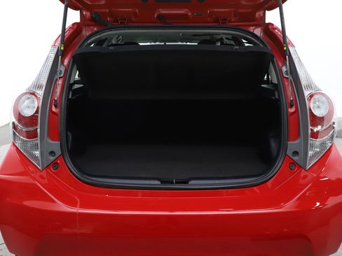 Used 2014 Toyota Prius C Three image 16