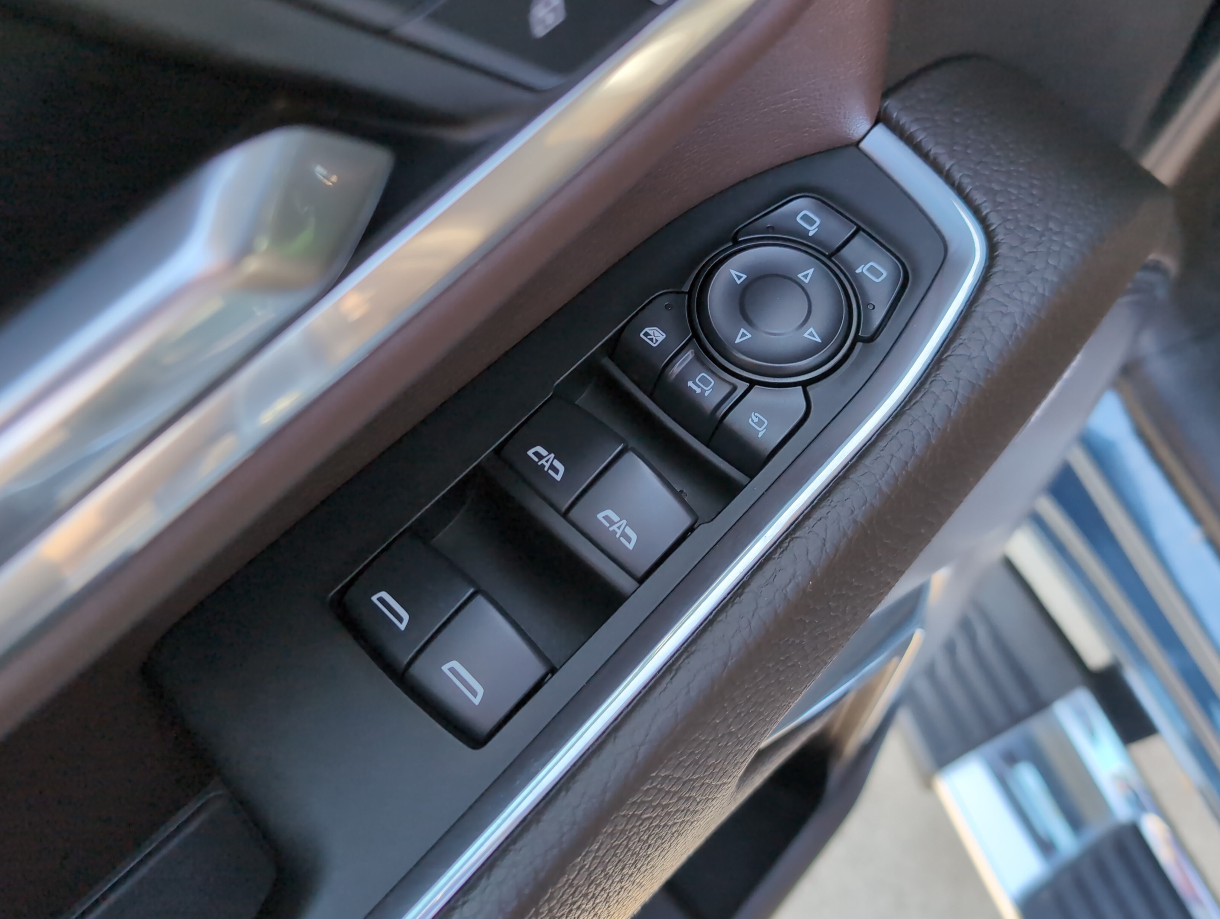 Used 2025 GMC Sierra 3500 Denali w/ Denali Reserve Package AWD/4WD image 14