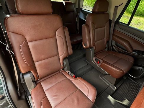 Used 2019 Chevrolet Tahoe Premier AWD/4WD image 25
