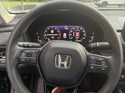 Used 2024 Honda Accord EX image 14
