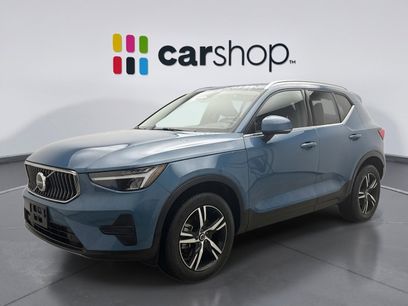 Used 2025 Volvo XC40 B5 Core