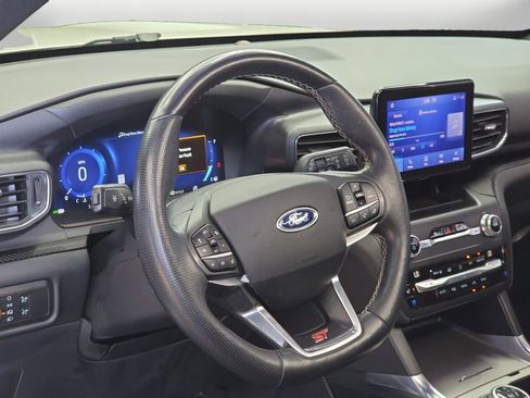 Used 2020 Ford Explorer ST AWD/4WD image 11