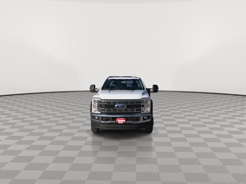 New 2025 Ford F550 4x4 Regular Cab Super Duty image 27
