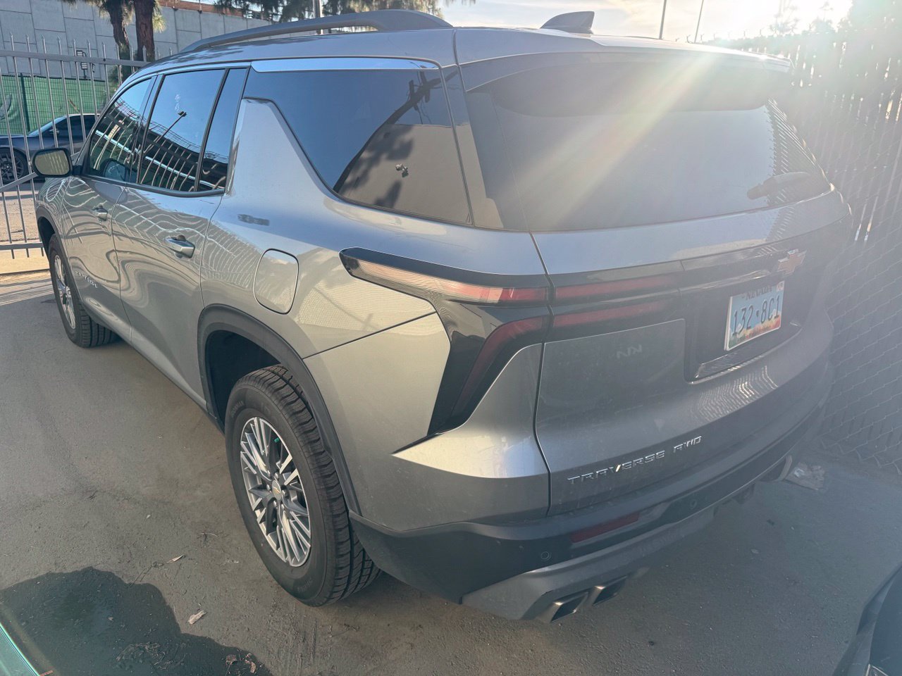 Used 2025 Chevrolet Traverse LT AWD/4WD image 3