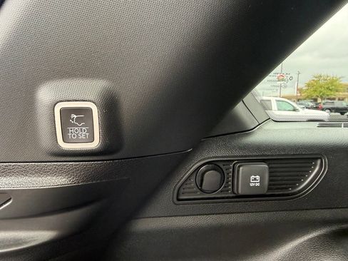 Used 2025 Jeep Grand Cherokee Laredo X w/ Luxury Tech Group I AWD/4WD image 7