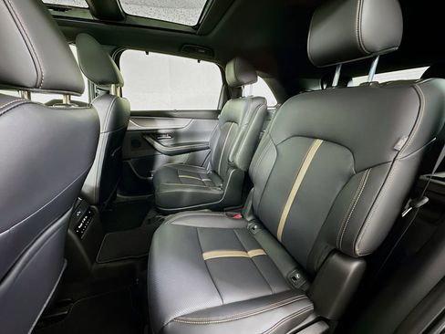 New 2026 MAZDA CX-90 3.3 Turbo w/ Premium Plus Pkg image 4