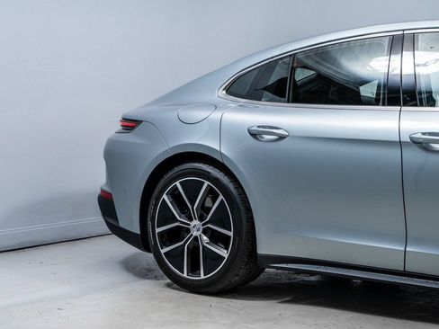 New 2026 Porsche Panamera 4 AWD/4WD image 23