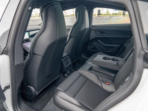 Used 2021 Porsche Taycan 4S image 20