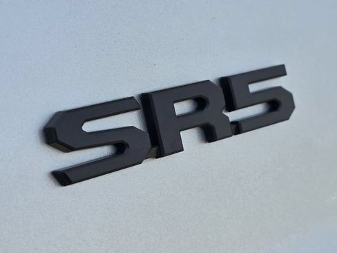 Certified 2025 Toyota 4Runner SR5 AWD/4WD image 8