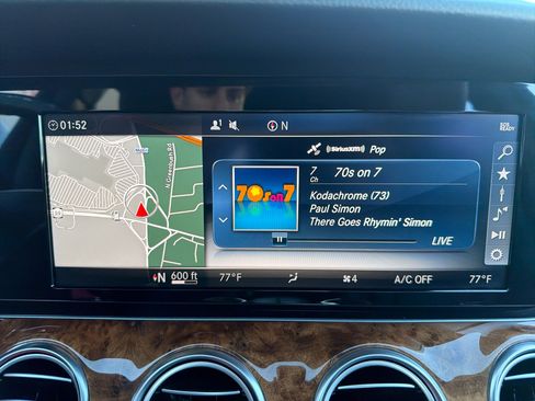 Used 2017 Mercedes-Benz E 300 4MATIC image 28