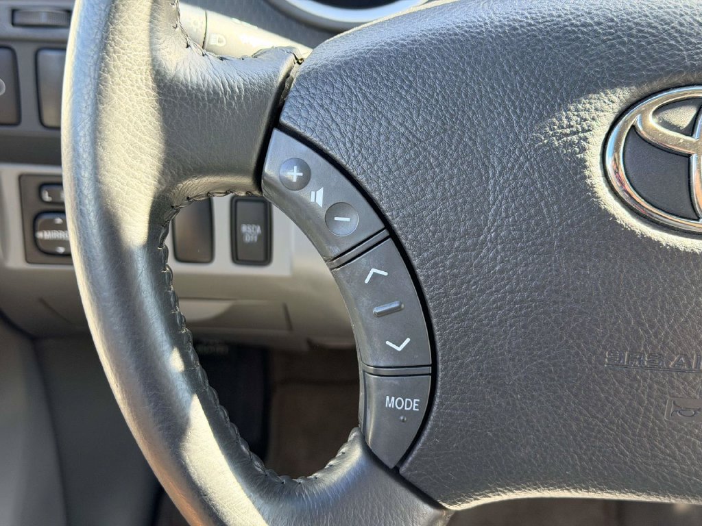 Used 2010 Toyota Tacoma 4x4 Double Cab w/ TRD Sport Pkg image 8
