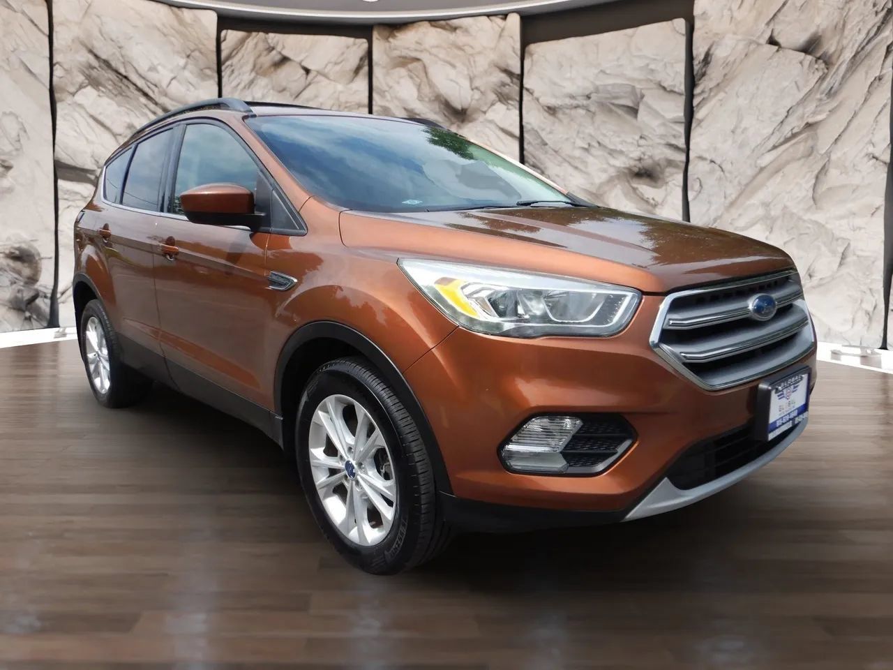 Used 2017 Ford Escape SE w/ Equipment Group 201A AWD/4WD image 4