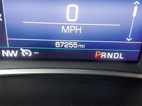 Used 2021 Chevrolet Equinox LT image 16