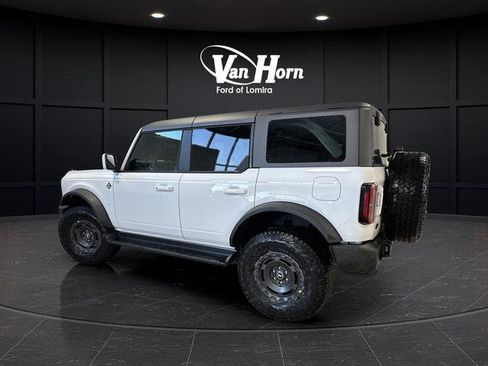 New 2025 Ford Bronco Outer Banks w/ Sasquatch Package image 3