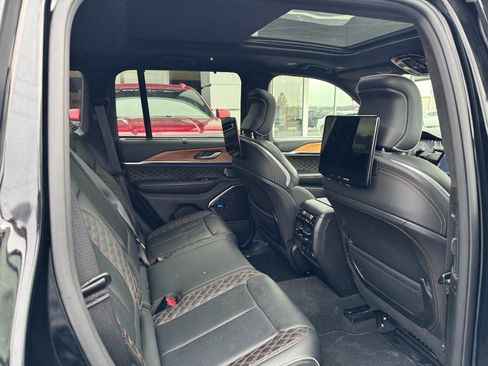 Used 2023 Jeep Grand Cherokee Summit image 13