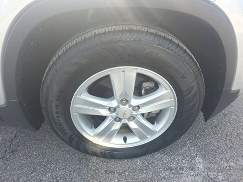 Used 2019 Chevrolet Trax LT w/ LT Convenience Package image 7