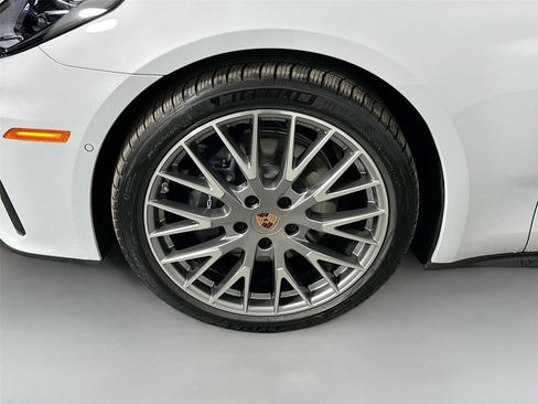Used 2026 Porsche Panamera 4 AWD/4WD image 11