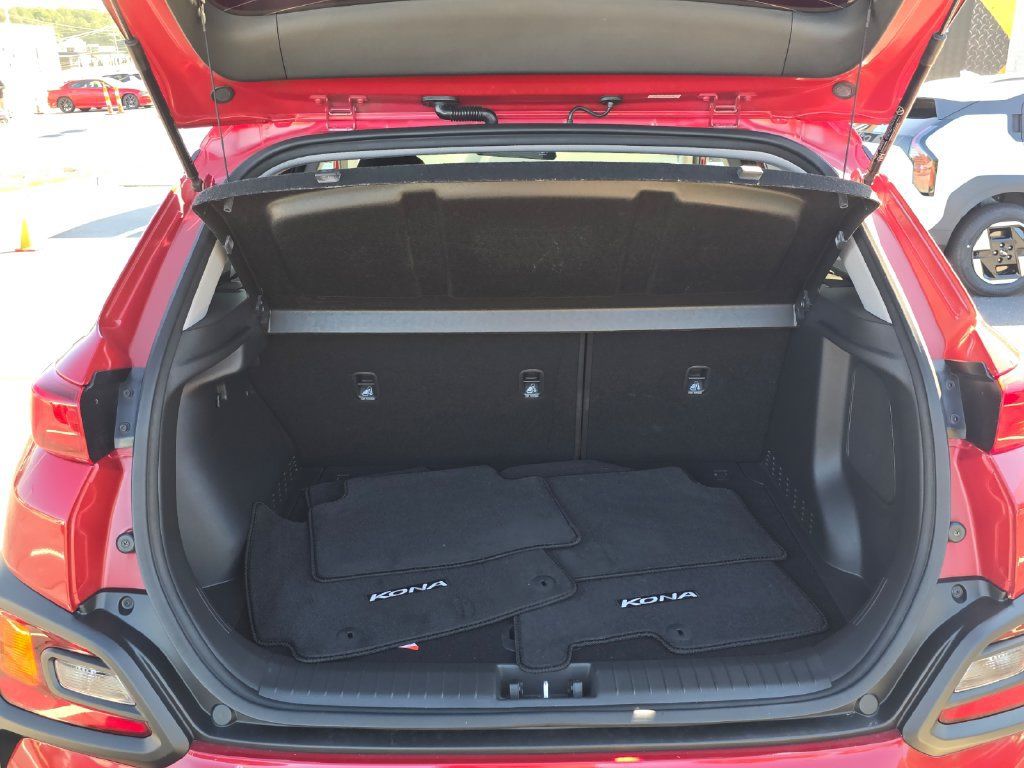 Used 2020 Hyundai Kona SEL Plus AWD/4WD image 13