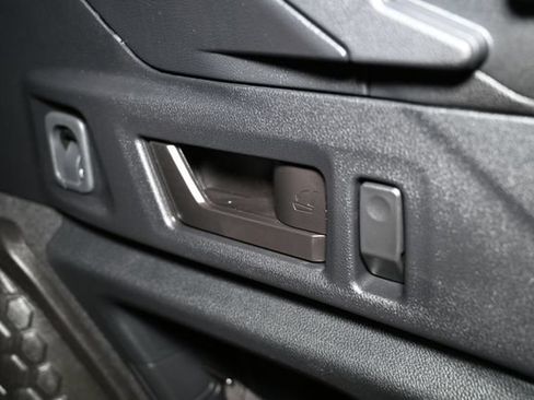 Used 2025 Subaru Outback Onyx Edition AWD/4WD image 65
