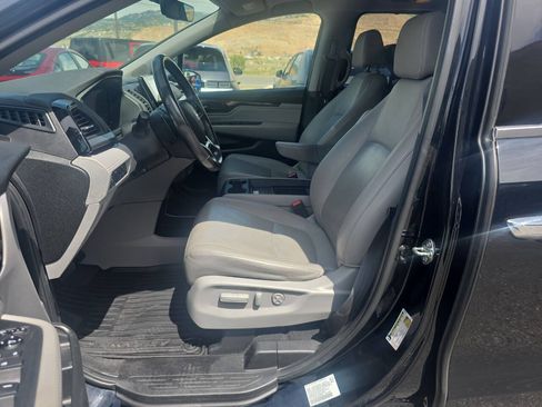 Used 2018 Honda Odyssey Elite image 11