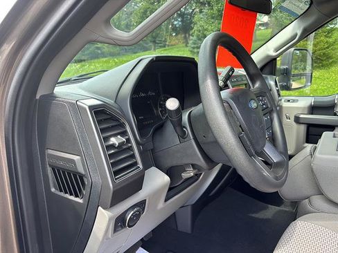 Certified 2020 Ford F450 XLT RWD image 13