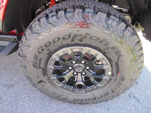 New 2026 Ford Bronco Raptor w/ Interior Carbon Fiber Pack AWD/4WD image 9