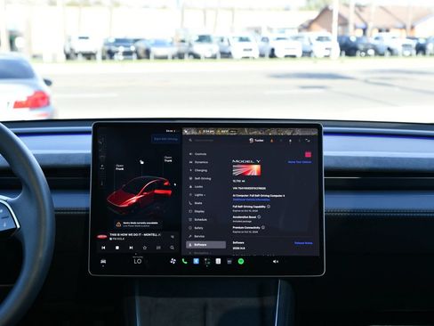 Used 2026 Tesla Model Y Long Range AWD/4WD image 26