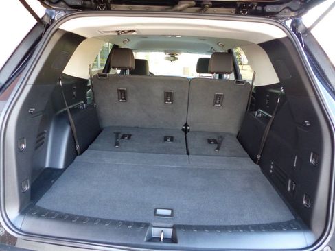 Used 2020 Chevrolet Traverse LS w/ LPO, Floor Liner Package AWD/4WD image 39