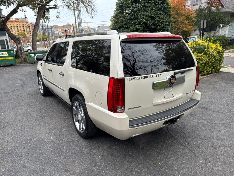 Used 2014 Cadillac Escalade ESV Platinum AWD/4WD image 4