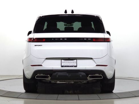 Used 2025 Land Rover Range Rover Sport Dynamic SE AWD/4WD image 4