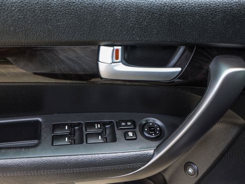 Used 2015 Kia Sorento LX FWD image 30