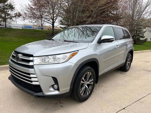 Used 2019 Toyota Highlander Plus image 3