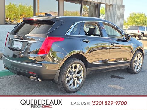 Used 2017 Cadillac XT5 Luxury w/ Driver Awareness Package image 7